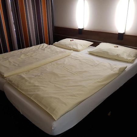 Hotel Zum Eichenzeller Extérieur photo